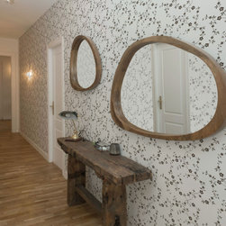 charming floral wallpaper - deep brown - Wallpaper