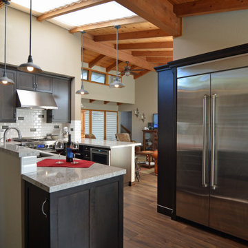 Gray / Black kitchens - several examples