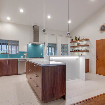 MODERN WALNUT KITCHEN