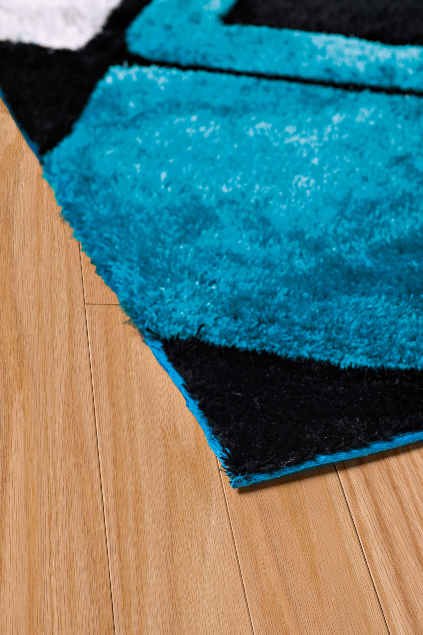 United Weavers Finesse Plush Aqua Area Rug 5'3x7'2 - Modern - Area Rugs ...