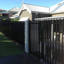 Feature front fencing