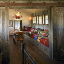 Victor Bunkroom