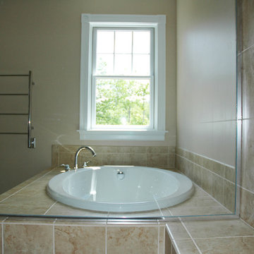 Contemporary farmhouse home in Bow, NH