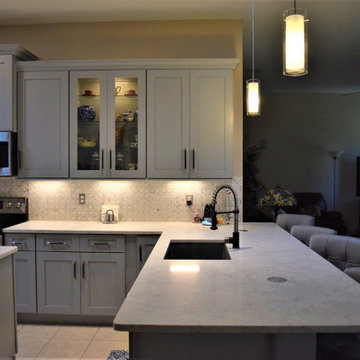 Intimate Kitchen