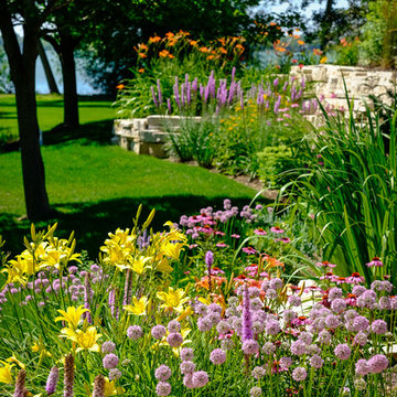 Lake Home Front Yard Landscape - Oconomowoc