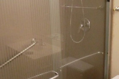 Bathroom - bathroom idea in St Louis