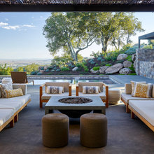 Cabana Bar and Lounge