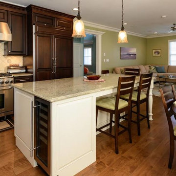 Traditional Kitchen in Long Beach New York