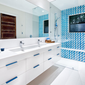 Saphire Bath