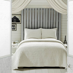 Rochelle by Bella Taylor Home Elegant Bedding Set in Creme - Quilts And Quilt Sets