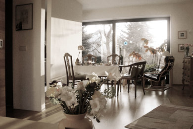 Kleines Modernes Wohnzimmer in Dresden