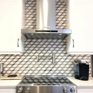 Typical Barrie bungalow kitchen turned wow!