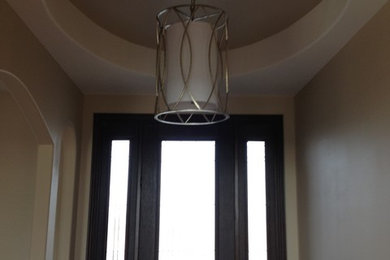 Elegant entryway photo in Chicago