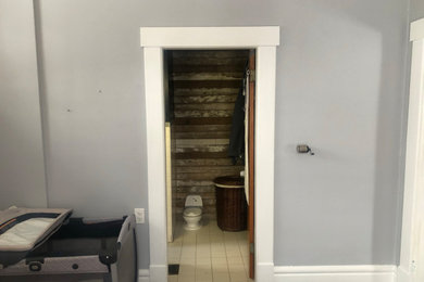 Example of a small minimalist kids' white tile and ceramic tile ceramic tile, gray floor and single-sink tub/shower combo design in Columbus with furniture-like cabinets, white cabinets, white walls, an undermount sink, quartzite countertops, white countertops, a niche and a freestanding vanity