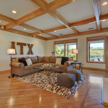 Lake Side Second Home Upstairs Living Area