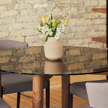 Place Round Dinette Table