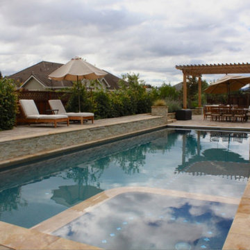 Pool & Play