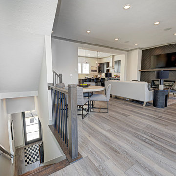 Midland South Luxury Townhome: Living Room