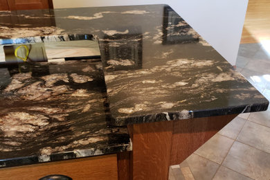 Kitchen - traditional kitchen idea in Other