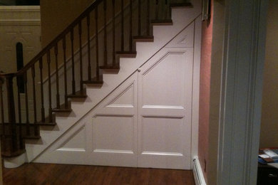 Staircase - traditional staircase idea in New York