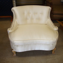 Upholstery - Armchairs And Accent Chairs