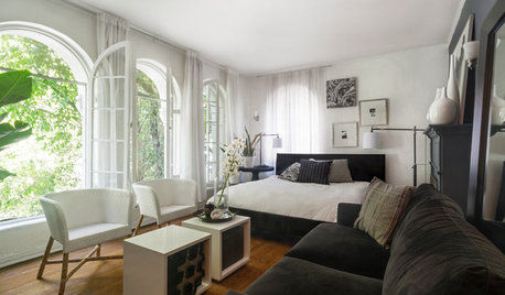 Houzz Tour: A 550-Sq-Ft Studio Flat Gets a High Contrast Makeover