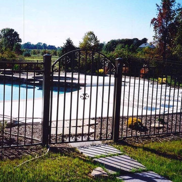 Pool Fence Enclosures