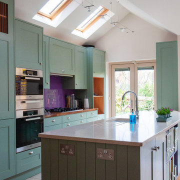 Family friendly kitchen & living space