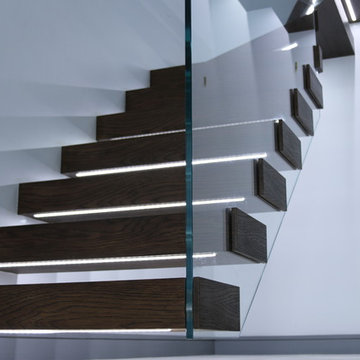 Floating staircases