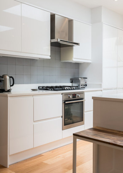 Contemporary Kitchen by Alpex Architecture