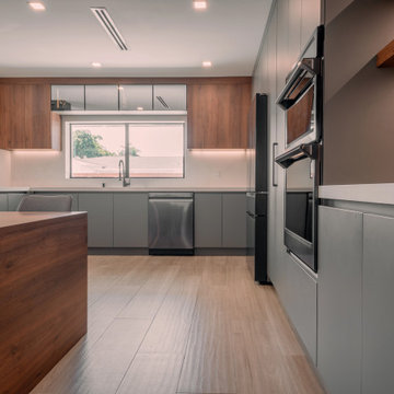 Dreaming of a Modern Kitchen The Fusion of Wood and Grey Lacquer