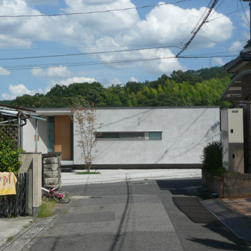 N-HOUSE