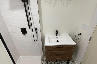 Bathroom - modern bathroom idea in Toronto