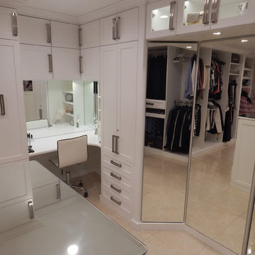 White Mirrored Walk In