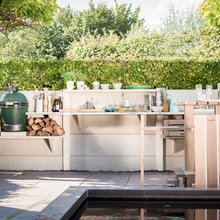 Outdoor Kitchen