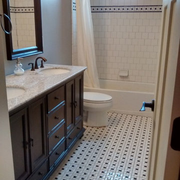 Traditional Black and White Bathroom