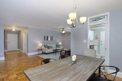 Inspiration for a mid-century modern living room remodel in DC Metro