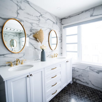 Bathroom tiled walls