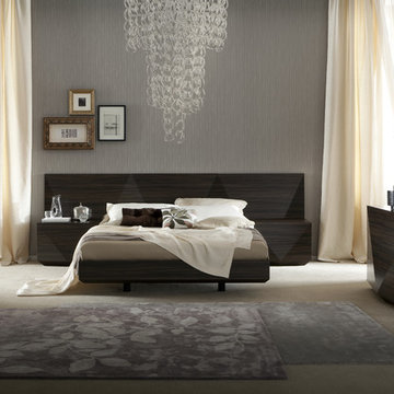 Sapphire bed in walnut