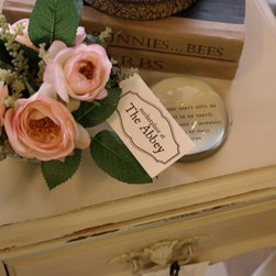Spring Styles - Decorative Accents