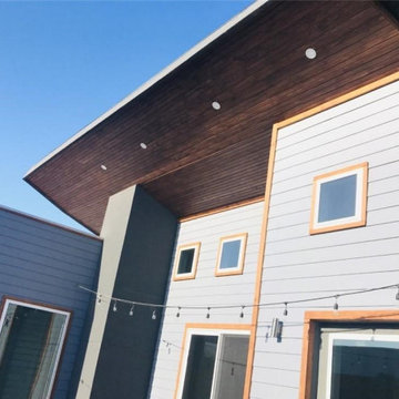 Grey House II (2019)