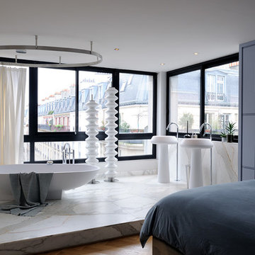 Salle de bain contemporaine dans un loft - Paris 14ème