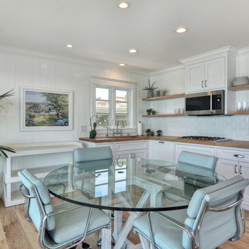 Coastal Contemporary Chic