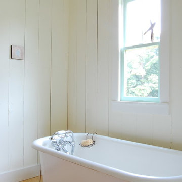 My Houzz: Colorful Vintage Finds fill a Chic Modern Farmhouse
