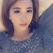 Ashley Trans foto