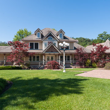 Moss Rock Residence