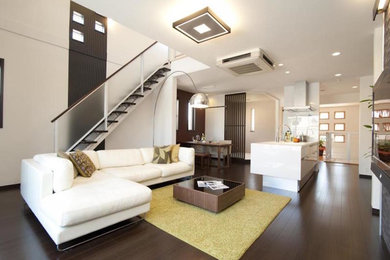 Family room - contemporary family room idea in New York