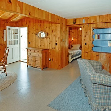 ACTIVE: Lake Wicwas Waterfront Cottage