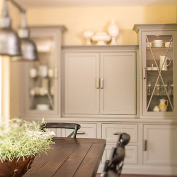 Signature Dark Emerson Trestle: Ansley Park Kitchen