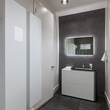 bathroom - like Sallys